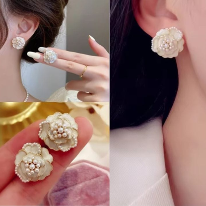 Picture of Elegant Rose Earring